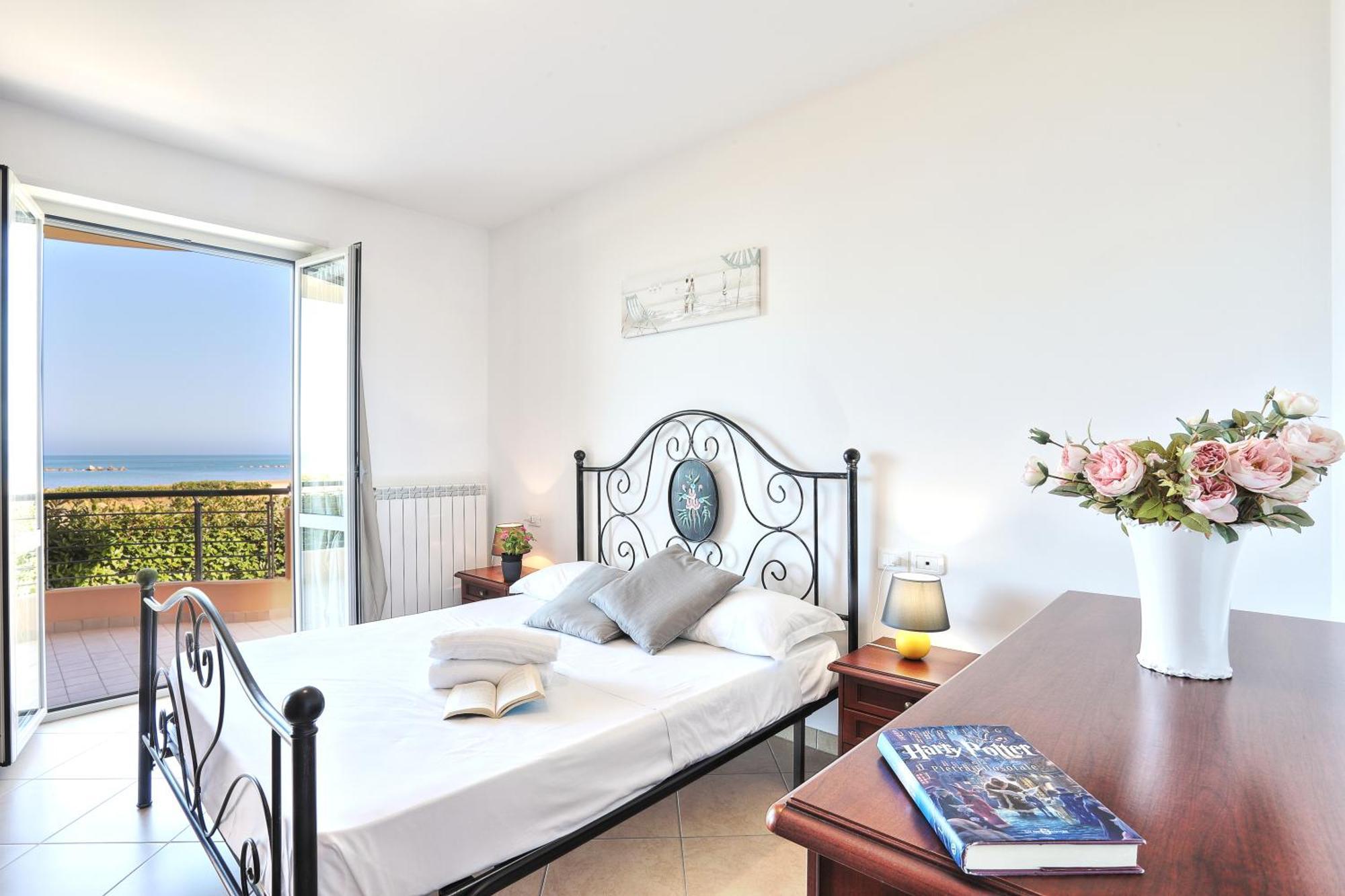 Mazzarosa Residence ロゼート・デッリ・アブルッツィ エクステリア 写真
